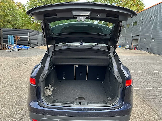 2016 jaguar f-pace 2.0d awd personenauto - afbeelding 29 van  34
