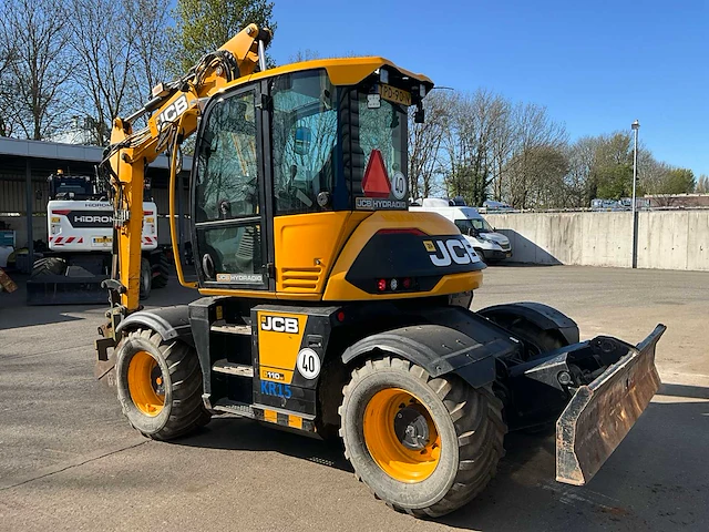 2016 jcb hd110wtt4 banden graafmachine - afbeelding 12 van  36