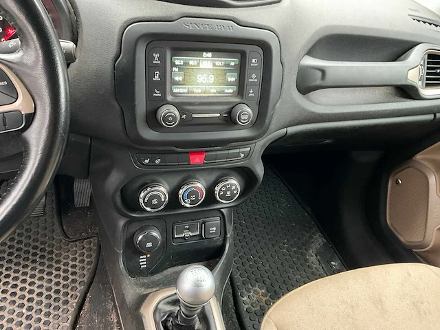 2016 jeep renegade latitude personenauto - afbeelding 16 van  36