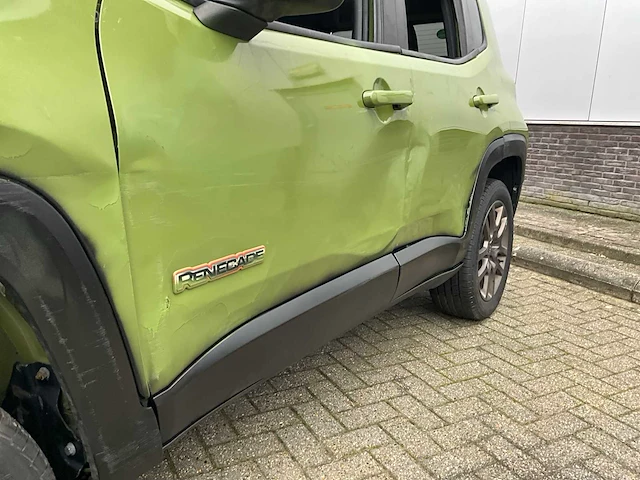2016 jeep renegade latitude personenauto - afbeelding 25 van  36