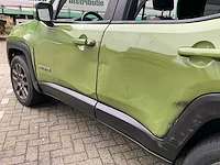2016 jeep renegade latitude personenauto - afbeelding 27 van  36