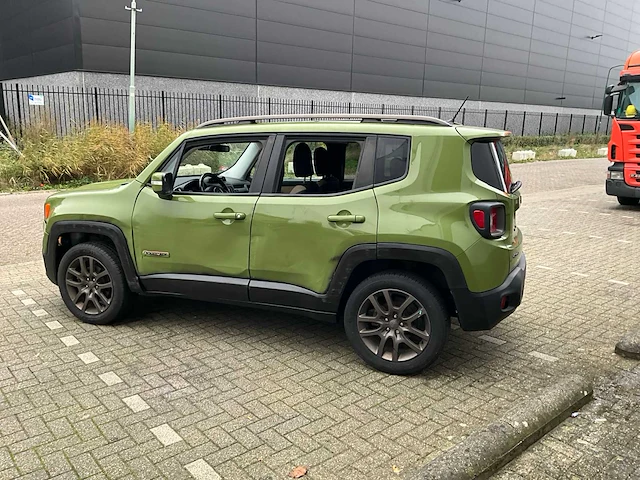 2016 jeep renegade latitude personenauto - afbeelding 23 van  36