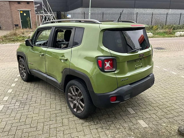 2016 jeep renegade latitude personenauto - afbeelding 31 van  36