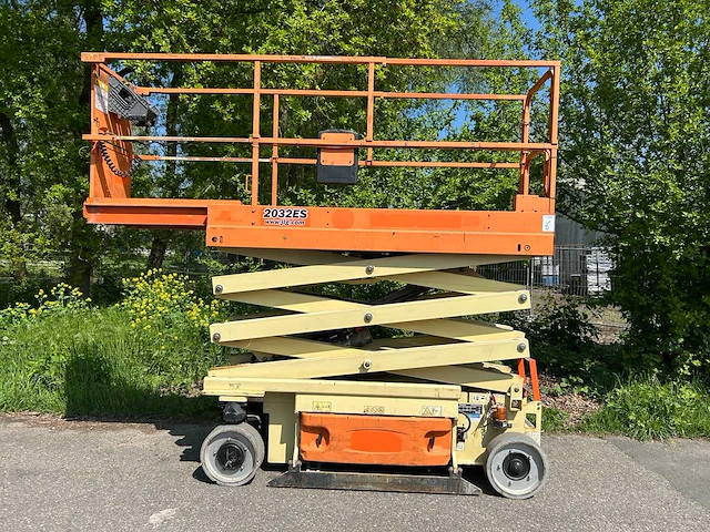 2016 jlg 2032 es schaarhoogwerker - afbeelding 2 van  15