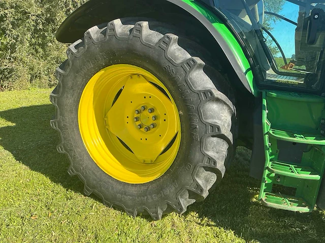 2016 john deere 6110r vierwielaangedreven landbouwtractor - afbeelding 4 van  39