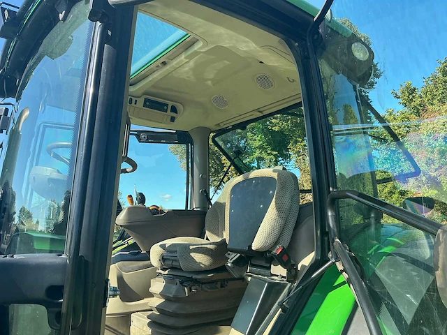 2016 john deere 6110r vierwielaangedreven landbouwtractor - afbeelding 7 van  39
