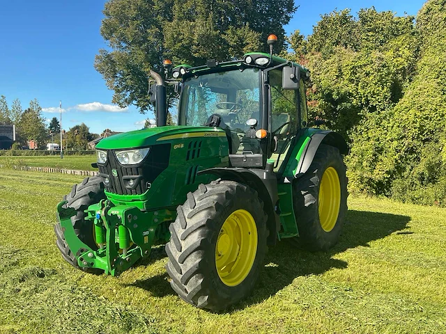 2016 john deere 6110r vierwielaangedreven landbouwtractor - afbeelding 1 van  39