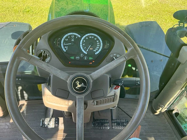 2016 john deere 6110r vierwielaangedreven landbouwtractor - afbeelding 14 van  39