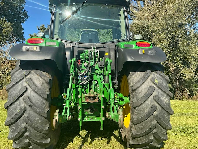 2016 john deere 6110r vierwielaangedreven landbouwtractor - afbeelding 26 van  39