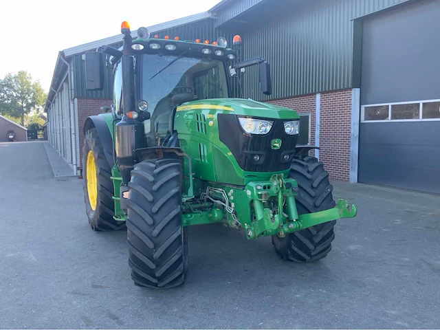 2016 john deere 6155r vierwielaangedreven landbouwtractor - afbeelding 12 van  34