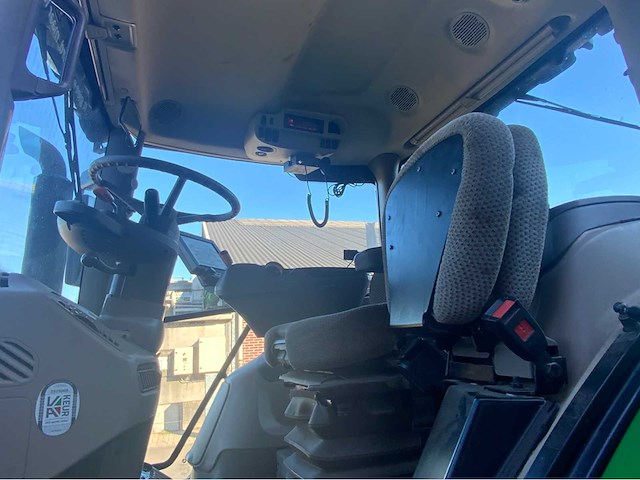 2016 john deere 6155r vierwielaangedreven landbouwtractor - afbeelding 18 van  34