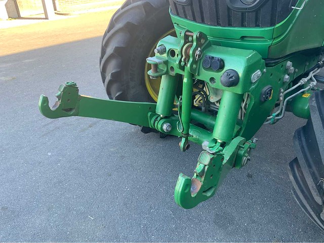 2016 john deere 6155r vierwielaangedreven landbouwtractor - afbeelding 30 van  34