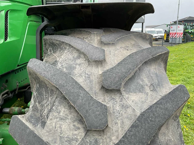 2016 john deere 6215r vierwielaangedreven landbouwtractor - afbeelding 2 van  33