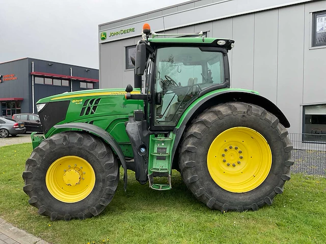 2016 john deere 6215r vierwielaangedreven landbouwtractor - afbeelding 12 van  33