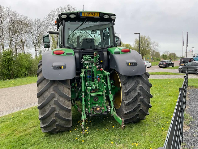 2016 john deere 6215r vierwielaangedreven landbouwtractor - afbeelding 28 van  33