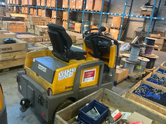 2016 jungheinrich ezs570 elektrische trekker - afbeelding 8 van  13