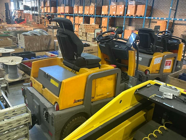 2016 jungheinrich ezs570 elektrische trekker - afbeelding 10 van  14
