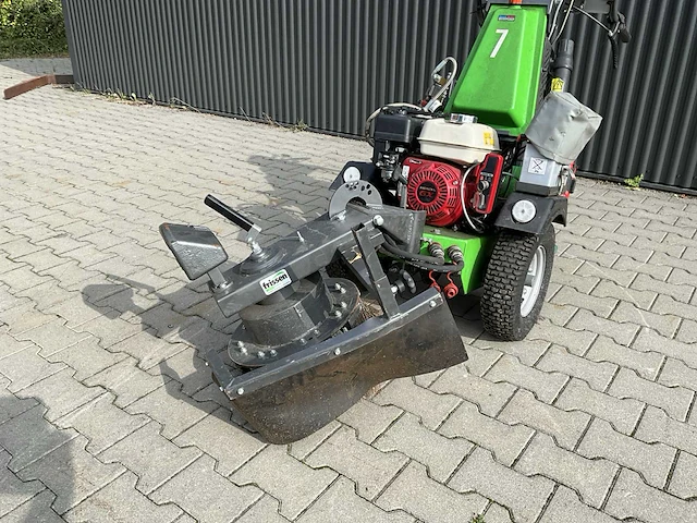 2016 kersten k1500 g-f zelfrijdende werktuigdrager met veegborstel - afbeelding 17 van  18