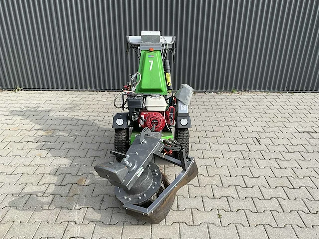 2016 kersten k1500 g-f zelfrijdende werktuigdrager met veegborstel - afbeelding 18 van  18