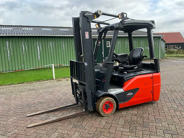 2016 linde e16-02 vorkheftruck - afbeelding 1 van  24