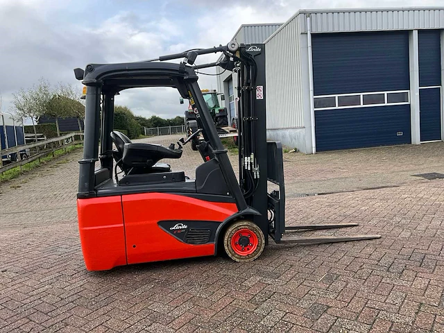 2016 linde e16-02 vorkheftruck - afbeelding 20 van  24