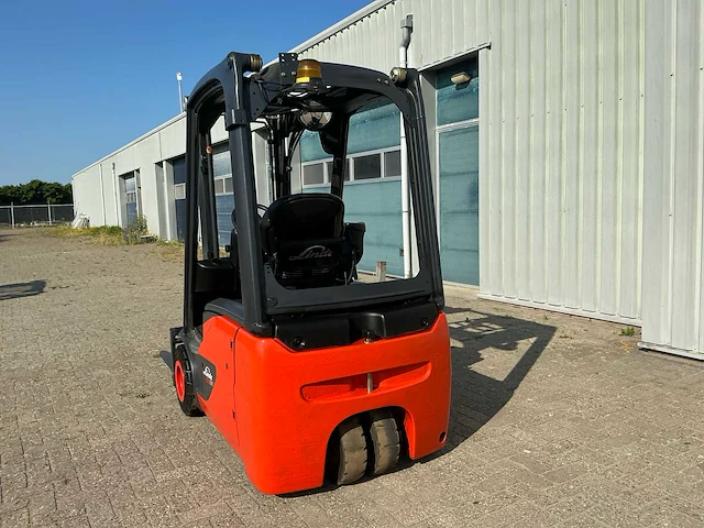 2016 linde e16c-02 vorkheftruck - afbeelding 13 van  16