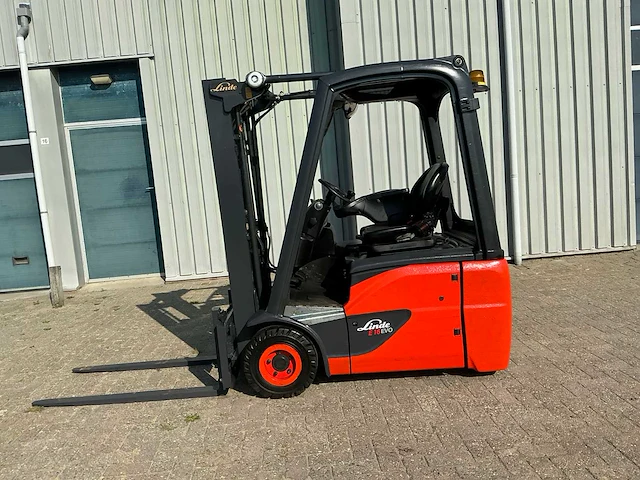 2016 linde e16c-02 vorkheftruck - afbeelding 14 van  16