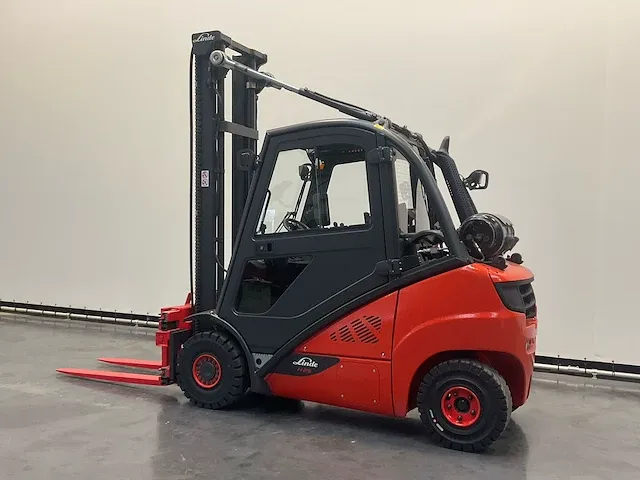2016 linde h25t-02 vorkheftruck - afbeelding 20 van  24