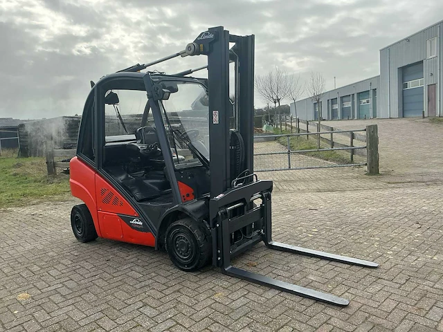 2016 linde h25t-02 vorkheftruck - afbeelding 12 van  17
