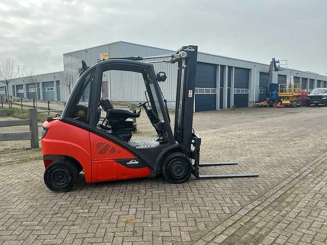 2016 linde h25t-02 vorkheftruck - afbeelding 13 van  17