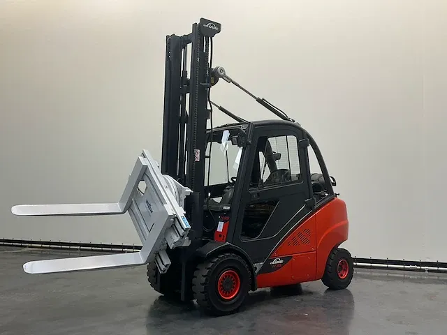 2016 linde h35t-02 vorkheftruck - afbeelding 19 van  24