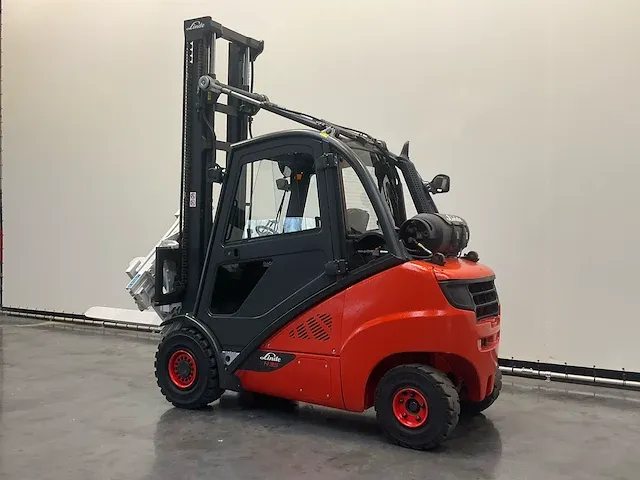 2016 linde h35t-02 vorkheftruck - afbeelding 22 van  24