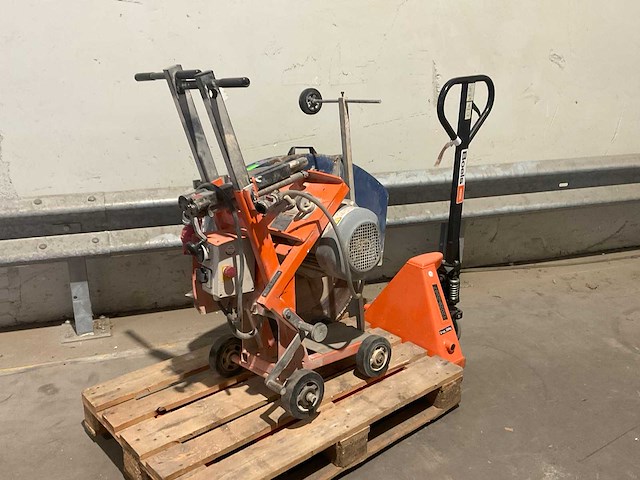 2016 lissmac compactcut 400 e asfaltzaagmachine / betonzaagmachine - afbeelding 3 van  16