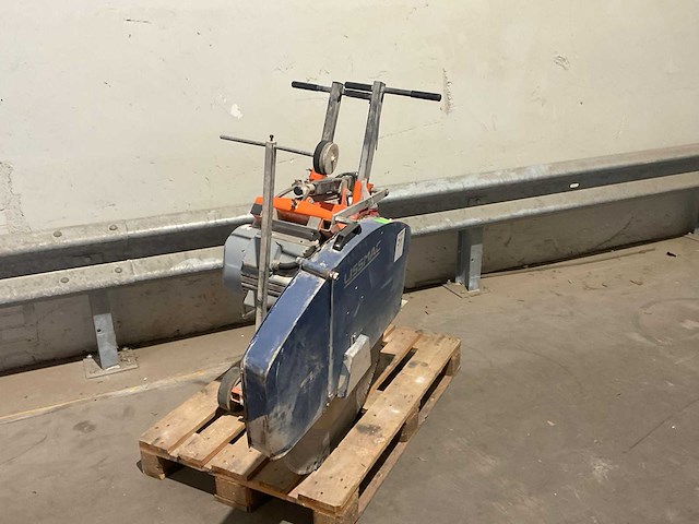 2016 lissmac compactcut 400 e asfaltzaagmachine / betonzaagmachine - afbeelding 9 van  16