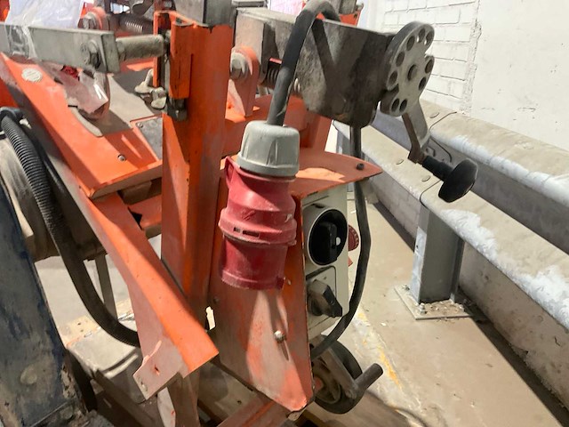 2016 lissmac compactcut 400 e asfaltzaagmachine / betonzaagmachine - afbeelding 16 van  16