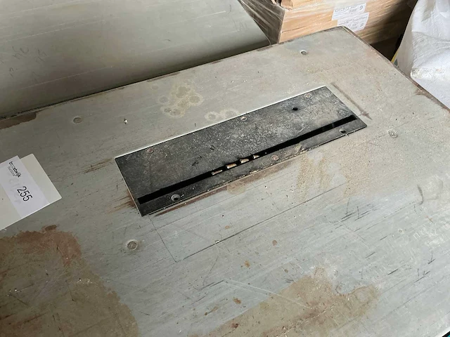 2016 makita 2712 zaagtafel - afbeelding 3 van  7
