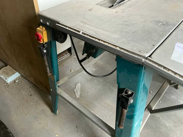 2016 makita 2712 zaagtafel - afbeelding 3 van  6
