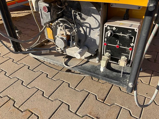 2016 mcs master air-bus bv 470 fs industriële heater / event heater / hetelucht turbine - afbeelding 12 van  13