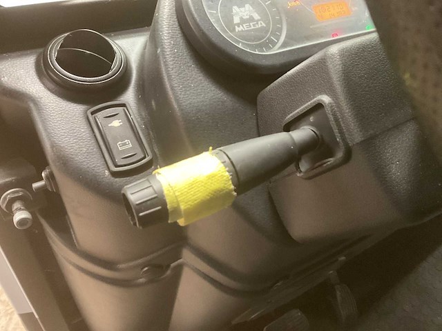 2016 mega rm bedrijfswagen - afbeelding 11 van  11