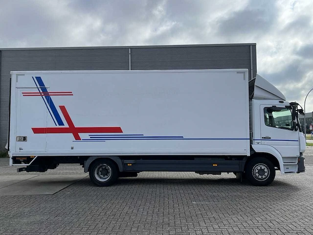 2016 mercedes-benz atego 1521 vrachtwagen - afbeelding 24 van  29