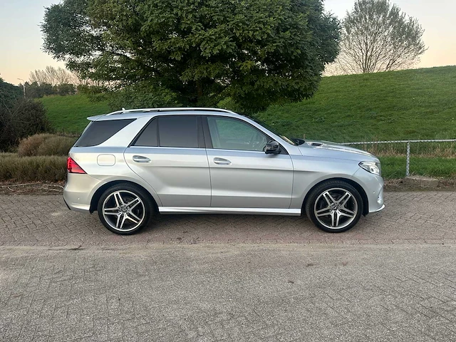 2016 mercedes-benz gle350d bedrijfswagen - afbeelding 40 van  42
