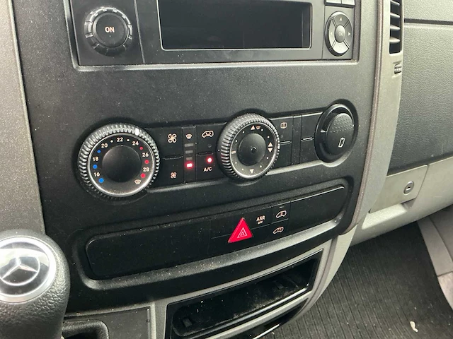 2016 mercedes-benz sprinter 316 2.2cdi 366 hd dc multicab bedrijfswagen - afbeelding 13 van  30