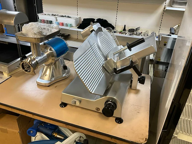 2016 metos g330 snijmachine - afbeelding 1 van  8