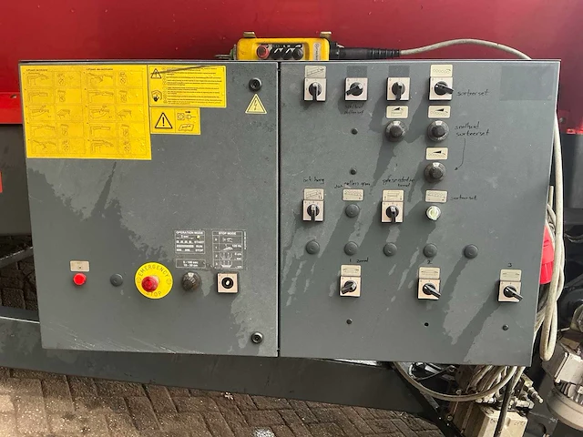 2016 miedema mh240 aardappel sorteermachine - afbeelding 15 van  39