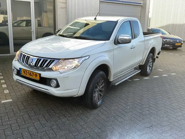 2016 mitsubishi l200 2.4di-d club cab intense pick up truck - afbeelding 1 van  48