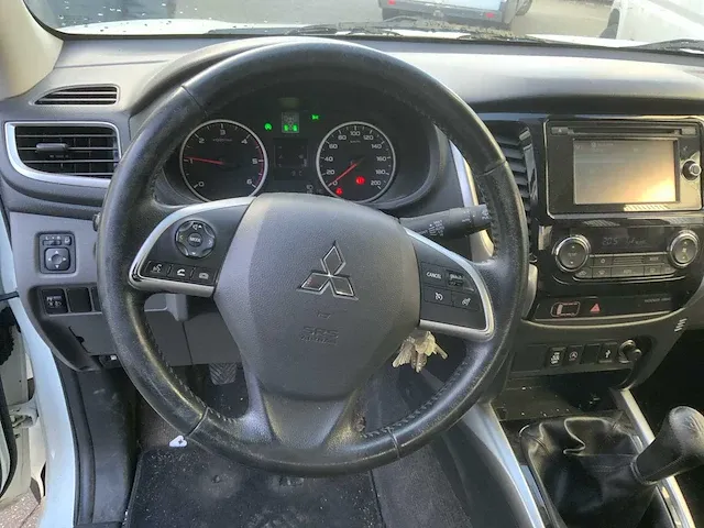 2016 mitsubishi l200 2.4di-d club cab intense pick up truck - afbeelding 19 van  48