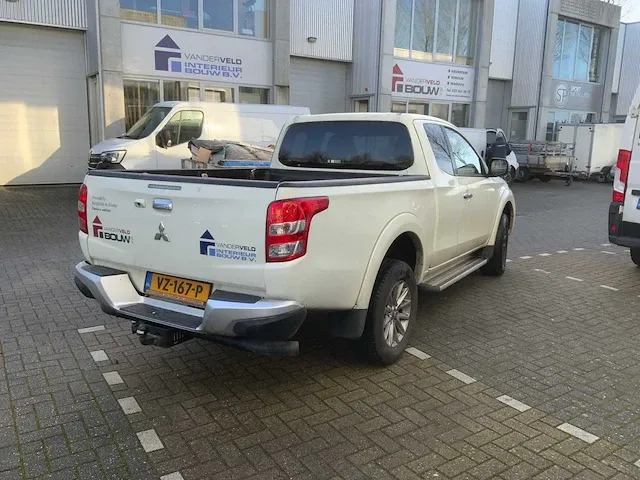 2016 mitsubishi l200 2.4di-d club cab intense pick up truck - afbeelding 45 van  48