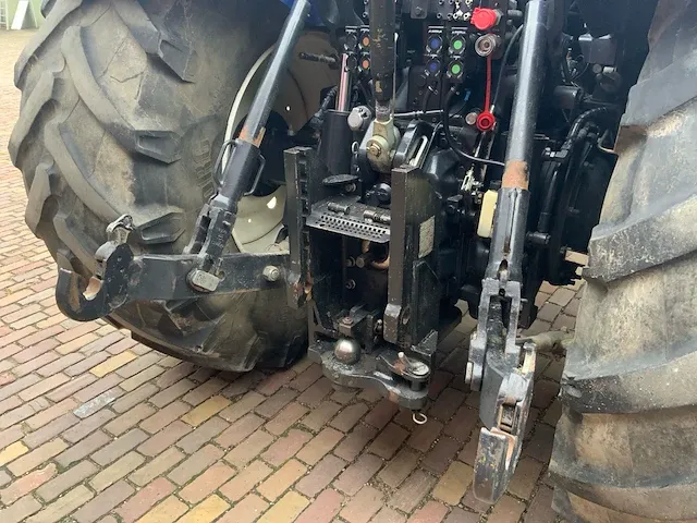 2016 new holland t7.230 blue power vierwielaangedreven landbouwtractor - afbeelding 6 van  28