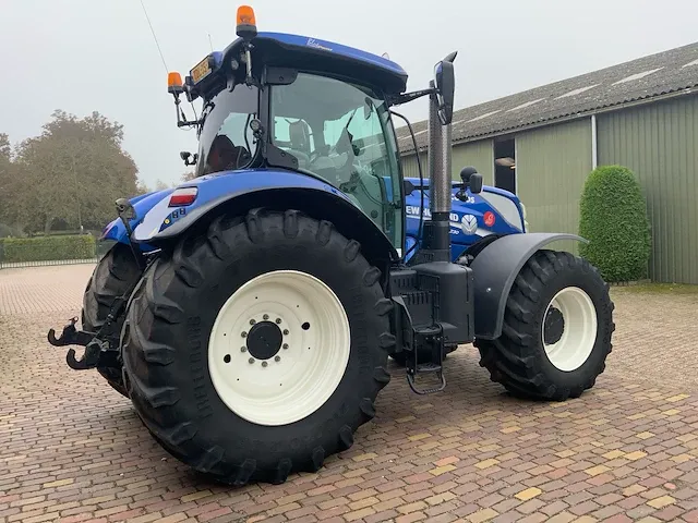 2016 new holland t7.230 blue power vierwielaangedreven landbouwtractor - afbeelding 26 van  28