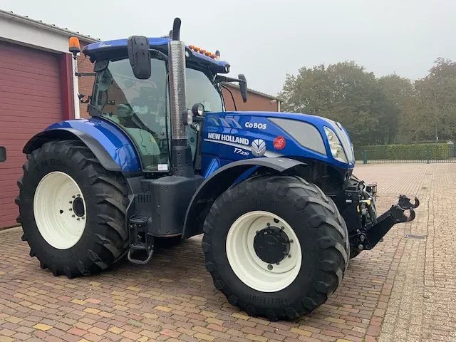 2016 new holland t7.230 blue power vierwielaangedreven landbouwtractor - afbeelding 27 van  28